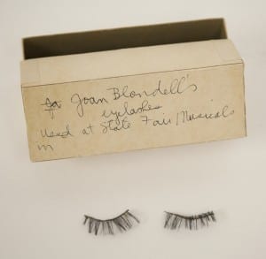 Joan Blondell’s fake eyelashes
